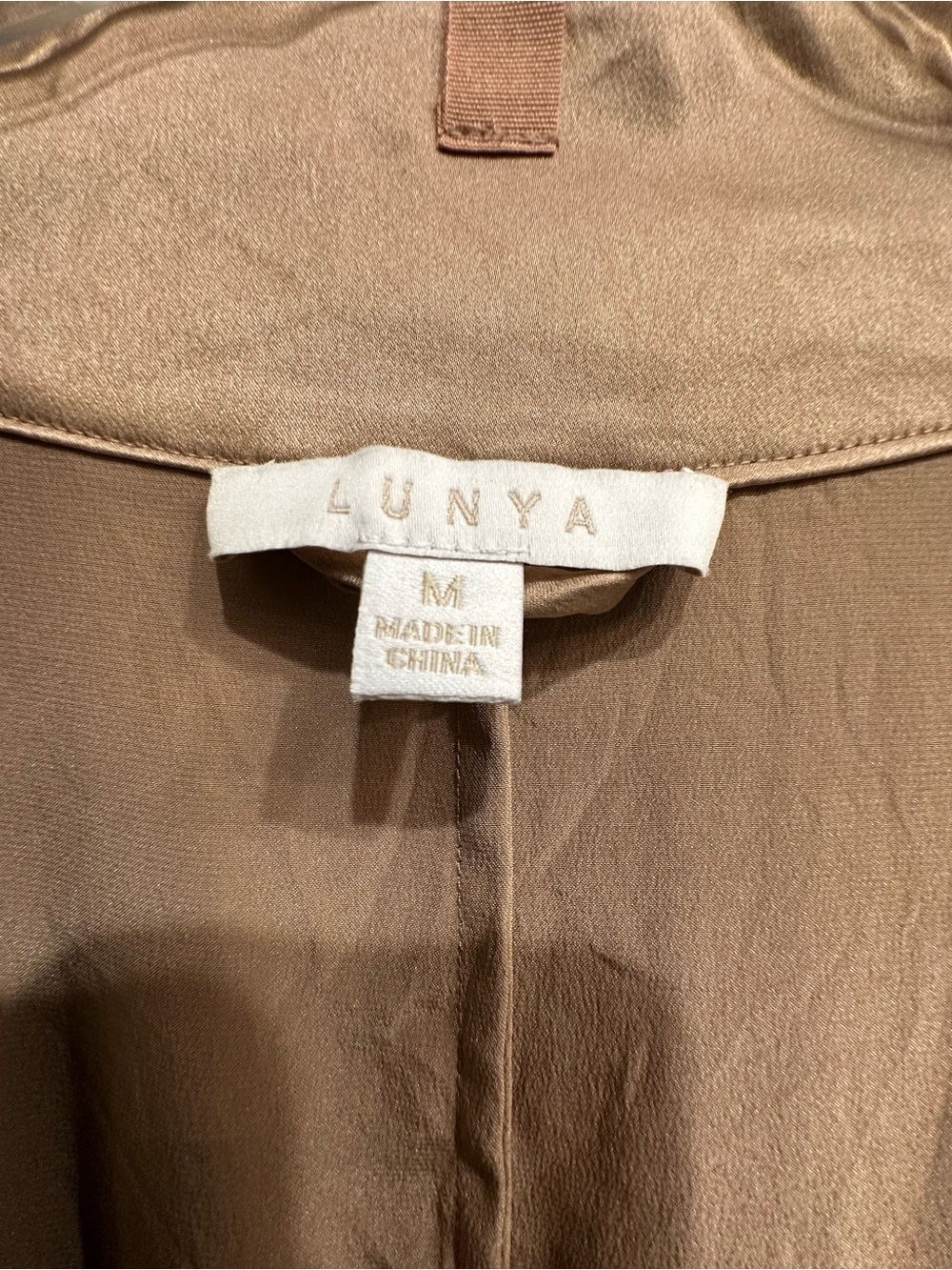 Lunya 100% Silk Tie-Waist Robe in Champagne - Women Intimates & Sleepwear Sz M - Picture 6 of 17